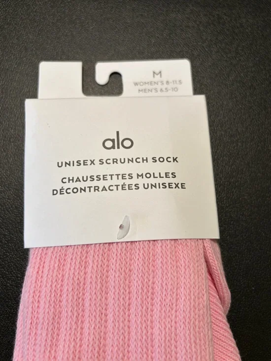ALO Yoga Scrunch Socks Sweet Pink SZ M - Picture 5 of 9